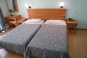 Rhodes Готель 2*