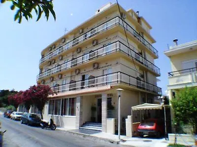 Rhodes מלון 2*