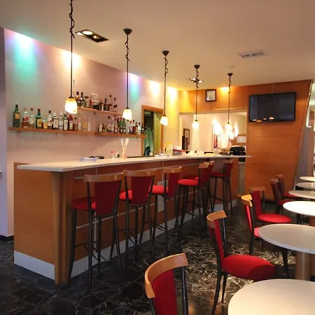 Rhodes 2* Rhodes City